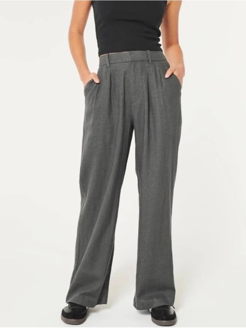 Hollister Gray Pleated Women’s Livvy Wide-Leg Pants